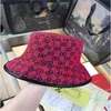 Renkli Kadın Tasarımcıları Şapkalar 6 Mens Buck Hat Bonnet Beanie Yaz Fedora Takılmış Güneş Şapkaları Tam Mektup Sunhat
