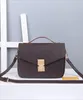 Designer damer handväska nytt trendigt mode med diagonal liten fyrkantig väska retro tryckt handväska
