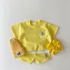 Vestiti estivi per ragazze Set Felpe a maniche corte con fiori Pantaloncini 2 pezzi Tuta sportiva per bambini 15 anni Vestito per bambini per bambini 220615