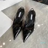 2022-Elbise Ayakkabı Kadın Pompaları üçgen Orta Topuk Arkası Açık Sandalet Tasarımcı Ayakkabı Topuklu Sandalet Espadrilles