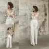 Un pezzo 2022 Tute Abito da sposa Abiti da sposa da spiaggia Lunghezza alla caviglia Pizzo Maniche lunghe Abiti da ricevimento per spose Guaina Boho Pantaloni da donna