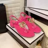 Designer kvinnor sandaler mode tofflor flip flops högkvalitativa kvinnors glider kristall kalv läder casual skor quiltad plattform sommarstrand toffel 35-40 08