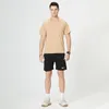 Survêtements pour hommes Hommes Sweat Costumes 2 pièces Ensembles Chemise à manches courtes Shorts Ensemble 2022 Survêtement d'été Mens Jogger Sportswear Casual SetsMen's