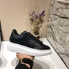 2022 Designer Sapatos casuais Plataforma Sapatos de ginástica Mulheres Sneaker de viagem Treinadores de laço de couro de couro Sapato de fundo grosso tênis de tênis lady34-46