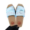 고품질 여성 슬리퍼 여름 고무 샌들 비치 슬라이드 패션 슬리퍼 슬리퍼 실내 신발 크기 EUR 35-42 상자 포함