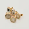 Anelli colorati fatti a mano in cristallo naturale irregolare placcato in oro per gioielli di moda regolabili per decorazioni da club per feste da donna