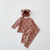 Наборы одежды 2022 Весна и осень детские медведь любовь печатание набор мальчик девушка топ + брюки шляпа из трех частей пижама