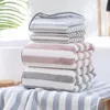 Handdoek hoge dichtheid Warp gebreide koraal fleece set gekleurd gestreepte badwikkels gezicht en douche 2 -delige voor vrouwen mannen kinderen kinderen