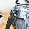 Duffle Bag Fitness Handväska för kvinnor Män Torra våtvattentät nylonbagage Yoga Vandring Camping Training Gymsäckar