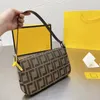 Çanta Tasarımcısı Çantalar Lüks Baget çanta Bez Çanta Moda Crossbody Çanta Klasik Kadın Omuz Çantası Cüzdan Kabartmalı Kapaklı Çanta Ünlü Çanta Kanvas Tote Çantalar