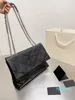 Дизайнер- Простые дамы подмышенные сумки сумки сумки большой емкостью высокого качества Женщина дизайнерский кошелек K556