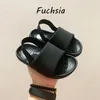 2022 Neue Säuglings-Designer-Kinderschuhe Pantoffeln Sandalen Kinder lustig weiche Anti-Rutschhaus-Haus Haus Jugend Slipper Schuh Schwarze weiße Kinder Baby Jungen Mädchen Cartoon Innen