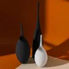 Wazon ceramiczny czarno-biały prosty kreatywny projekt ręcznie dekoracji sztuki salon modelki wazon dekoracji domu dekoracji domu 220423