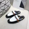 Chinelos de vaqueiros reais para mulheres com cabeça entrelaçada e meia arrastar sapatos Muller