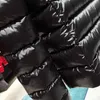 Parkas de plumón para mujer Monclair Francia Marca Chaquetas de plumón para mujer Parkas con capucha de lujo Insignia de letra bordada delgada Ropa de abrigo para mujer Coatsyrf1