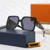 Designer-Mode-Sonnenbrille für Erwachsene, großer Rahmen, Buchstaben-Design, polarisiert, für Mann und Frau, 6 Optionen, gute Qualität