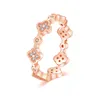 Mode Lovely Clover Designer Band Rings for Women Rose Gold Silver Shining Bling Diamond Crystal Open Love Ring Smyckesgåva