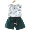 Filles Designer Vêtements Ensembles Enfants D'été Costumes De Mode Bébé Volant Manches Tops Lâche Plaine Shorts Tenues Enfant Imprimé Floral Gilet En Mousseline De Soie Pantalon B8237