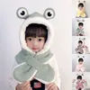 Berretti Cartoon Cute Frog Bambini Cappelli invernali Berretti Set Bambini Bambino Cappello di pelliccia lavorato a maglia Sciarpa One Piece Ragazzi Ragazze Paraorecchie