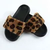 Fashion Slippers Spring e verão estilo coreano Exterior Word Slipper feminino Plus Sandals fofos G220730