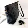 ハンドバッグ2022新しいトートバッグ汎用ショルダーバッグ防水ナイロン大容量メッセンジャーバッグハンドバッグ