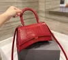 2022 Bolsas de compras Hot Lady Moda Bolsas Femininas Totes Ombro Corpo Cruzado de alta qualidade Meia Lua Luxo Couro Genuíno Clássico Retro Bolsa carteiras alça quadrada