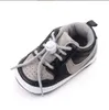 0-18 meses de garotas meninos meninos Criança First Walkers Anti-deslizamento Soled Bebe mocassins Infant Crib Footwear Sneakers