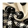Ull stickad halsduk dubbelsidig smiley ansikte kvinnor vinter vit och svart foulard sjal för kvinnlig