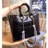 Women's Brand Luxury Handbags Beach Bags Designers Metal Letter Badge Tote Evening Bag Small Mini Body Leather Handbag Large Female Chain Wallet Backpack 606g