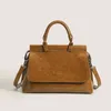 Classic handBag Art Postman Bag Work Commuting Briefcase Texture Oil Wax Leather Large Capacity Messenger Bag 220623