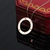 Collier à chaîne unique 3 Diamants Round Plat Luxury Pendentif For Couple Titanium Steel Material 45 mm Longueur
