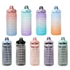2000ml de grande capacidade 2l Bamas de palha de garrafa de água gradiente colorido copos de água plásticos com marcador de tempo, garrafas esportivas esportivas ao ar livre