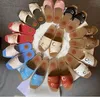 Zapatillas de lona de madera de diseñador Sandalias de playa de verano Zapatos de interior Tejido cruzado Zapatillas de punta abierta al aire libre Letras Sandalias de moda Tamaños 35-42