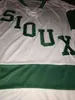 C26 NIK1 1959 Retro und Dakota Fighting Sioux Hockey Jersey Haft Hafty Dostosuj dowolny numer i nazwy koszulki