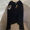 2022 femmes marque coton lâche ras du cou sweats designer tops chemises blouse avec métal lettre broches milan piste designer à manches longues pull outwear
