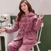 Pyjamas Women Winter Warm Fit Coral Fleece Three-Layer Padded Middle Aged Mothers Thicked Flanell Warm Jacket Home Service L220803