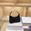 Последние женские дизайнеры сумочка бриллиантовые бродяга мода мода мода Bling Tote Luxurys Lady Luxurys кошельки нейлоновые блеск