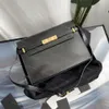 Äkta läder axelväskor mode kvinnor handväskor koppling lyxiga designer man kohude läder crossbody purses presbyopic tote berömda messenger väskor