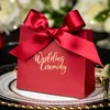 10 unids Favores de boda Bolsa de embalaje Caja de regalo de papel para invitados Día de San Valentín Compromiso Fiesta de cumpleaños Cajas de dulces con cinta 220427