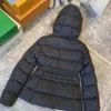 女性のビッグリアルフォックスファーフードダウンコート濃い温かいジッパージャケットウォータープルーフパーカーブラックカラーアウターウェアサイズ1234