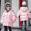 Winter Mid-Length Down Jackets voor babyjongens en meisjes kleurrijke capuchon en fluweel dikke warme casual jassen voor jongens en meisjes J220718