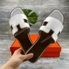 Top Quality Slipper Woman 2022 Summer Sandals Beach Slides Women Slippers Ladies Flip Flops Mules Office Sliders Wedding Dress Shoe Leather Stylish Solid Color