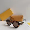 Venta caliente gafas de sol de diseñador para mujer mujer gafas de sol para hombre hombre hombre ojo de gato grande protección uv400 proceso pesado marco retro viene con estuche
