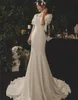 Nieuwe elegante eenvoudige zeemeermin trouwjurk 2022 vierkante nek satijn Koreaanse vintage bubbel korte mouw sweep trein Vestido de noiva robe de mariage