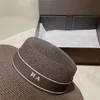 Designers Straw Hat Womens Fashion Bucket Hat Mens Classic Baseball Cap Lämplig för Shade Beach Travel Out of the Street