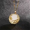 Chine Style Round 18K Gold Titanium Steel Lucky Fish Natural Jade ketting voor vrienden4427516