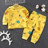 Crianças Sleepwear Suits Slowing Pullover Full Ponts 2 Peças Coloque roupas de inverno desenho animado garoto menino lã de lã acolchoada Pijama quente 220714