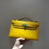 Pochette de marque en peau d'autruche de 22 cm, couture entièrement faite à la main, sac à main de luxe pour femme, mini sac à main vert olive jaune bleu, etc. plusieurs couleurs à choisir, livraison rapide