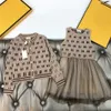 Vestido de princesa de garotas ao ar livre Meninas da primavera do outono para crianças vestidos xadrez de gola giratória