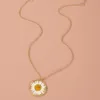 Pendentif Colliers Transparent Fleur Séchée Marguerite Abeille Résine Collier Pour Femmes Or Couleur Chaîne De Mode Bijoux CadeauxPendentif